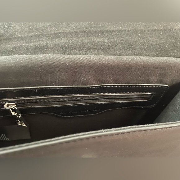 black Badgley Mischka Flap crossbody convertible bag Silver hardware - Picture 5 of 6